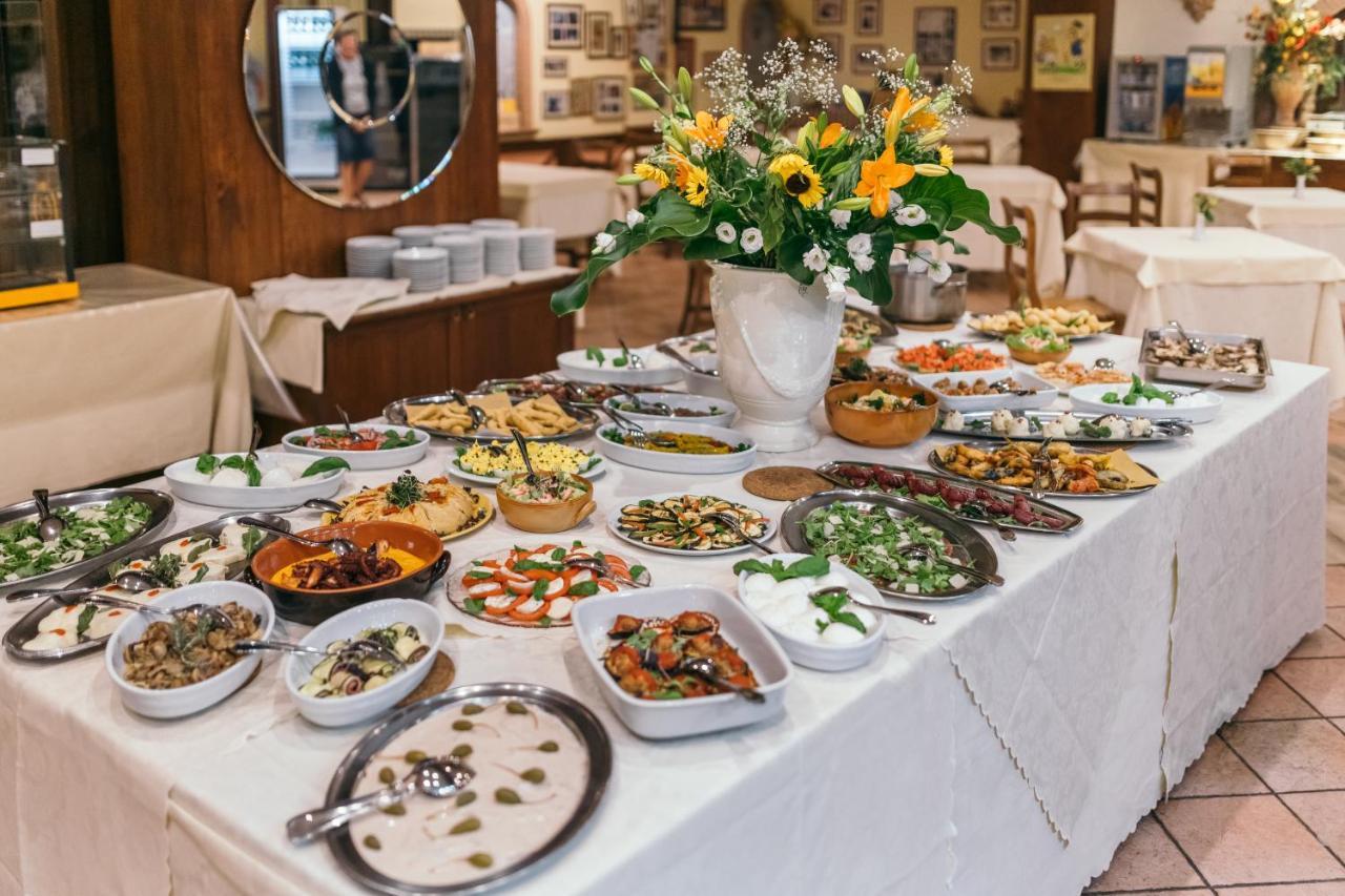Agrihotel Elisabetta Collemezzano エクステリア 写真