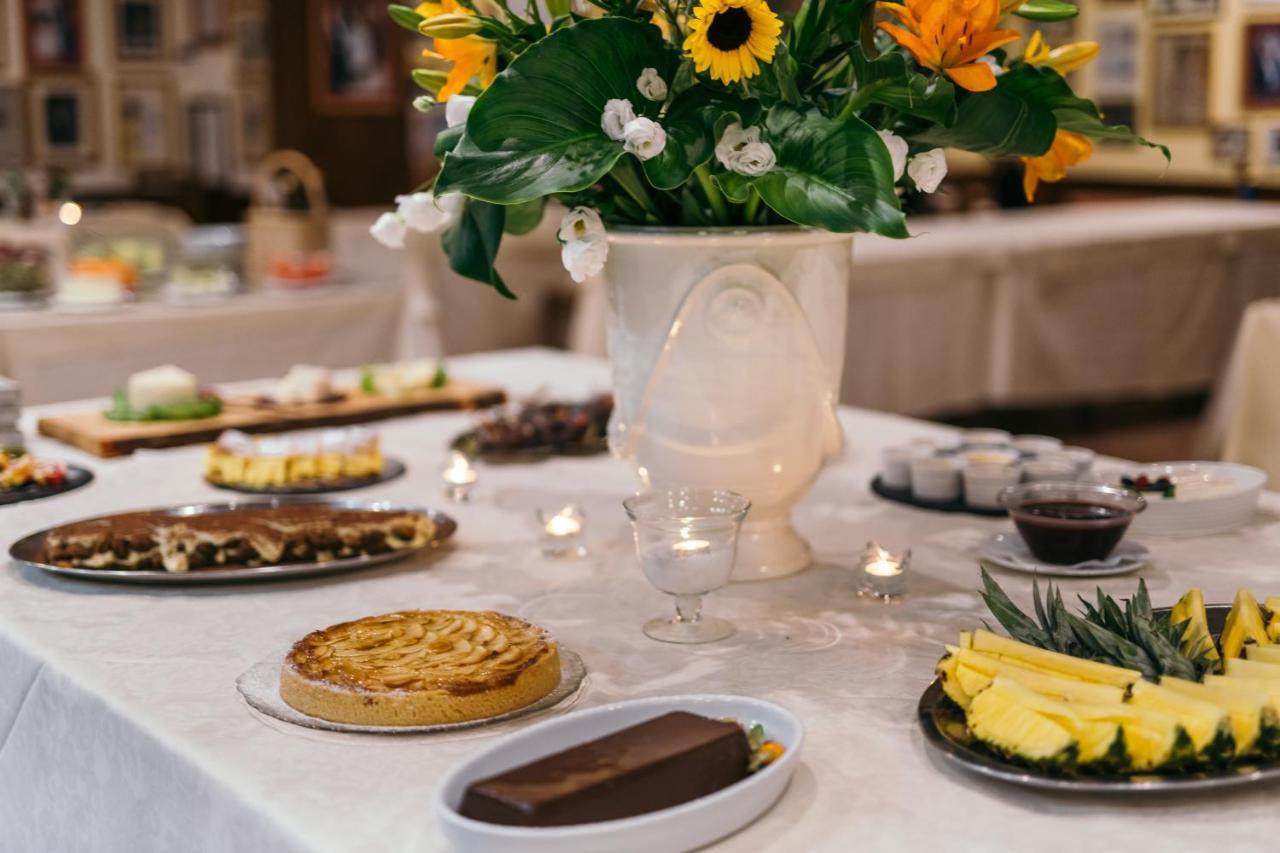 Agrihotel Elisabetta Collemezzano エクステリア 写真