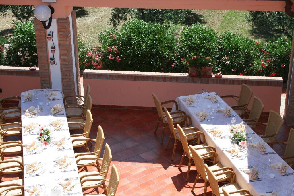 Agrihotel Elisabetta Collemezzano エクステリア 写真