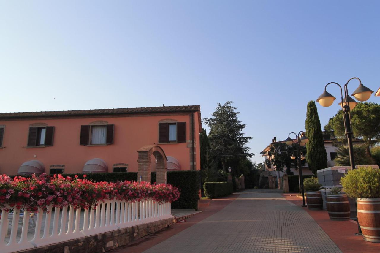 Agrihotel Elisabetta Collemezzano エクステリア 写真