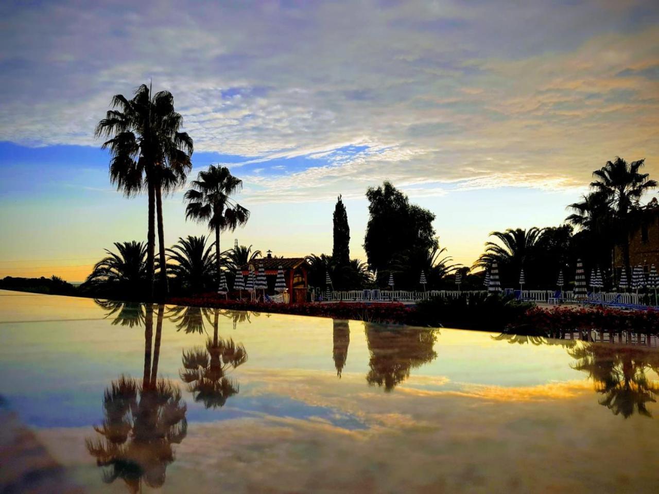 Agrihotel Elisabetta Collemezzano エクステリア 写真