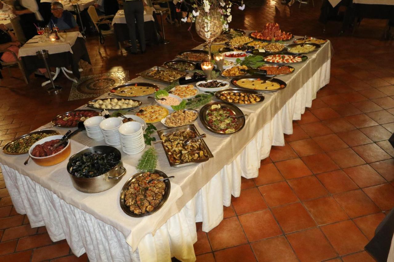 Agrihotel Elisabetta Collemezzano エクステリア 写真