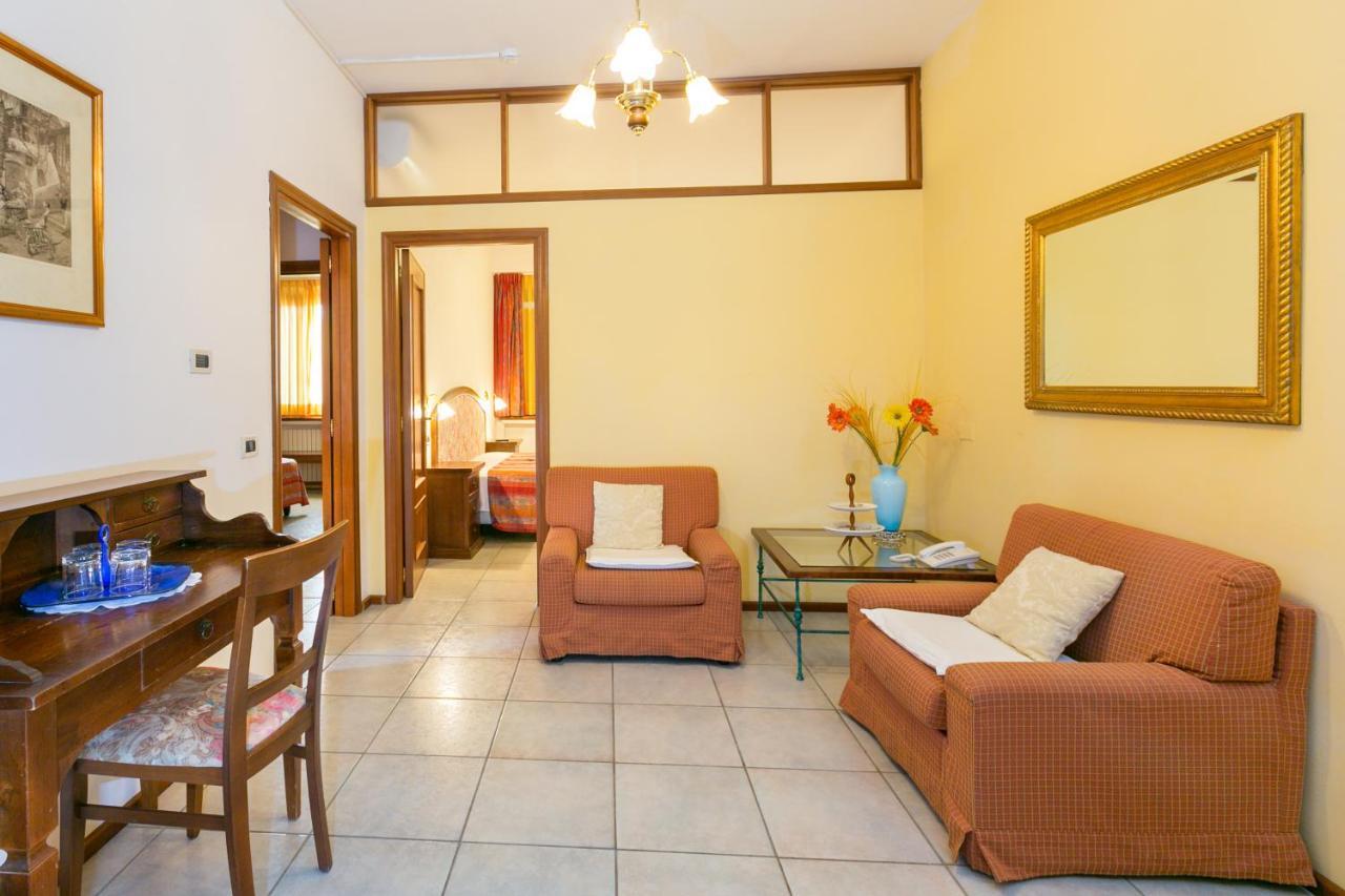 Agrihotel Elisabetta Collemezzano エクステリア 写真